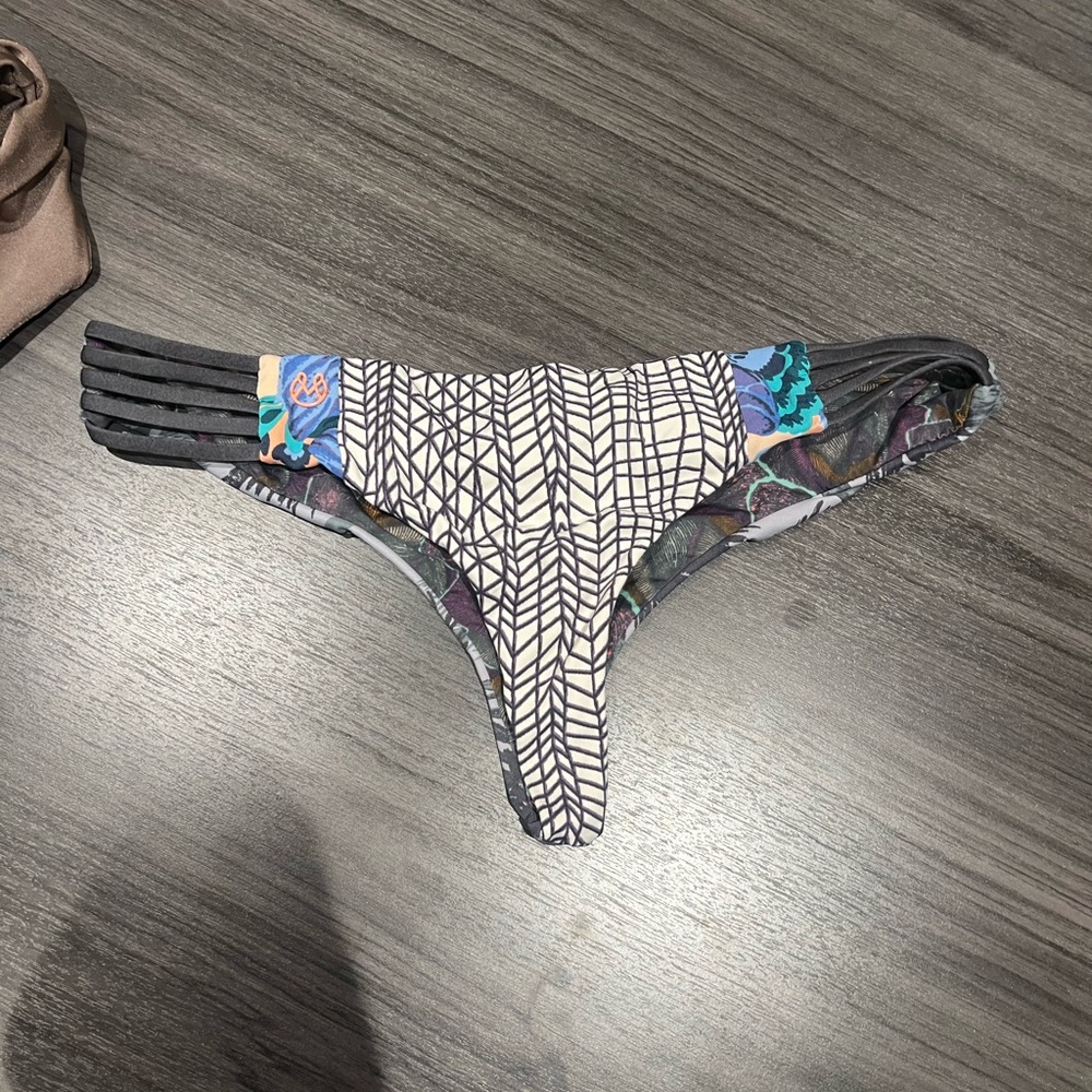 Maaji chi chi swim bottoms